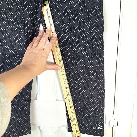 L.L. Bean Charcoal Gray Geometric Carbon Fiber Capri Leggings Sz XS - Picture 8 of 13